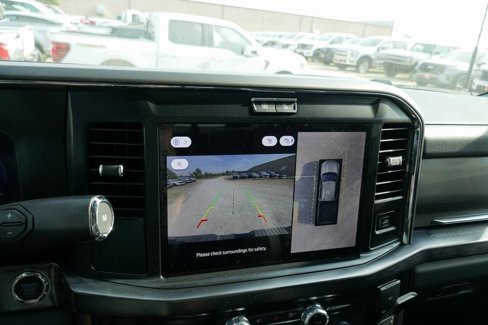 New 2026 Ford F250 Lariat w/ Black Appearance Package image 25
