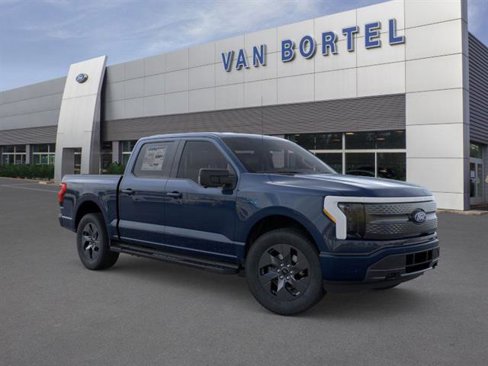 New 2025 Ford F150 Lightning XLT image 7