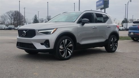 New 2025 Volvo XC40 B5 Ultra w/ Climate Package image 5