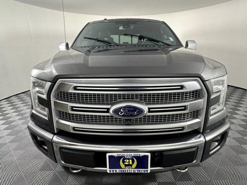 Used 2015 Ford F150 Platinum w/ Equipment Group 701A Luxury image 3