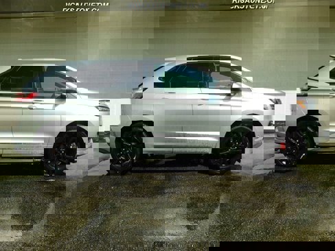 Used 2019 Ford Edge ST w/ Equipment Group 401A image 5