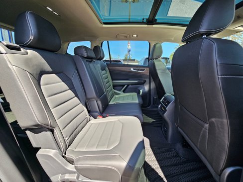 New 2025 Volkswagen Atlas SEL image 29