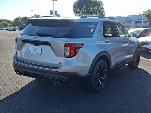 Used 2020 Ford Explorer ST w/ ST Street Pack image 6