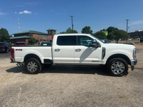 Used 2025 Ford F250 King Ranch w/ Chrome Package image 4