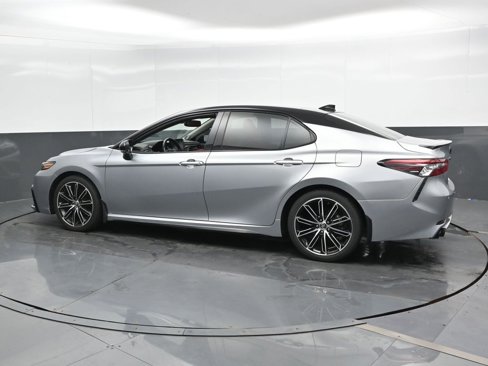 Used 2024 Toyota Camry XSE image 9