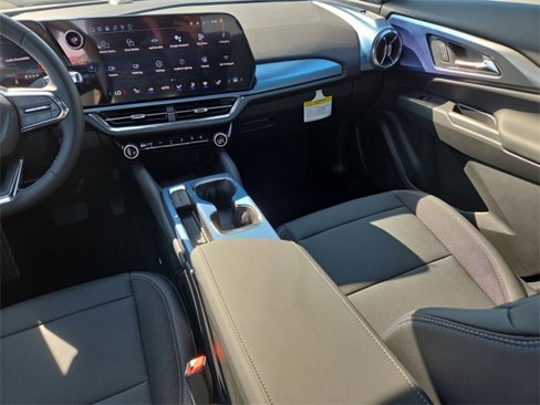 New 2026 Chevrolet Equinox EV LT image 10
