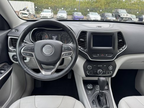 Used 2020 Jeep Cherokee Latitude Lux w/ Quick Order Package 26H Lux image 22