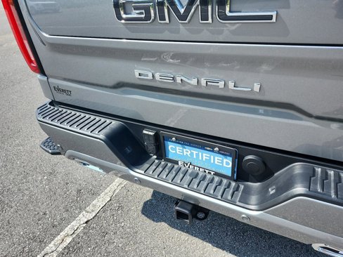 Certified 2025 GMC Sierra 1500 Denali Ultimate image 4