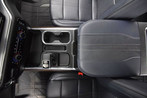 Used 2024 Chevrolet Silverado 1500 High Country image 38