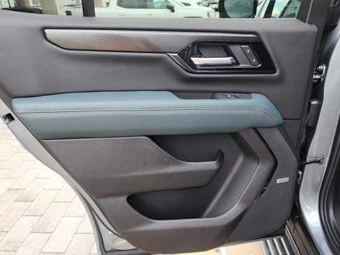 New 2026 GMC Yukon AT4 w/ AT4 Premium Package image 47