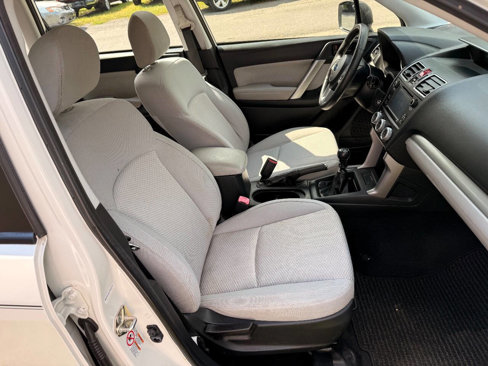 Used 2017 Subaru Forester 2.5i image 10