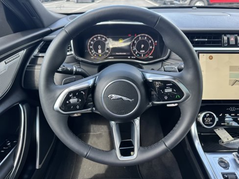Used 2024 Jaguar XF R-Dynamic SE image 12