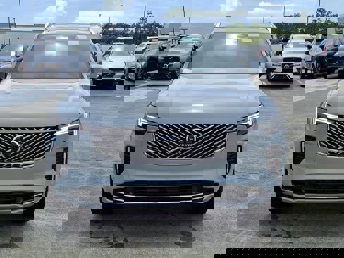 New 2026 Volvo XC90 B6 Plus w/ Protection Package Premier image 2