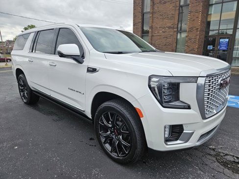 Certified 2023 GMC Yukon XL Denali w/ LPO, Floor Liner Package image 1