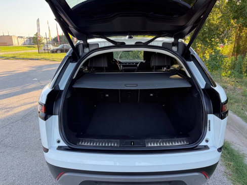 Used 2019 Land Rover Range Rover Velar S image 23