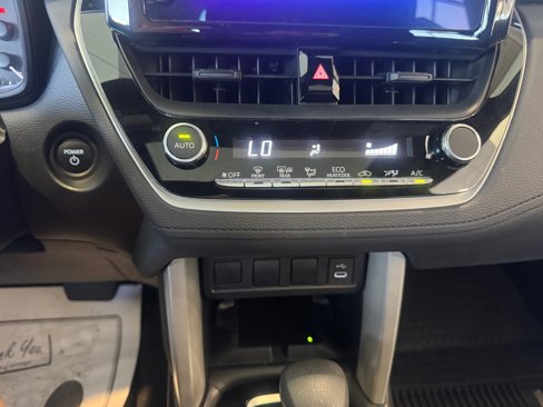 Certified 2024 Toyota Corolla Cross SE image 12
