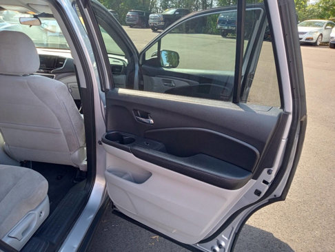 Used 2020 Honda Pilot EX image 9