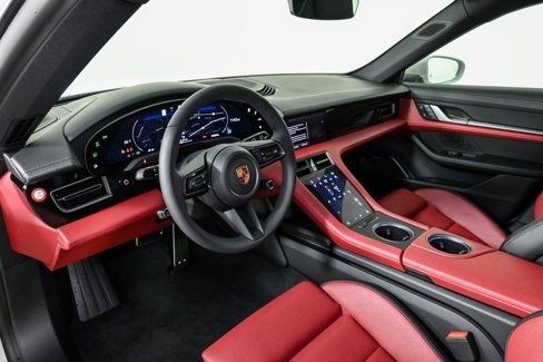 New 2025 Porsche Taycan 4S image 4