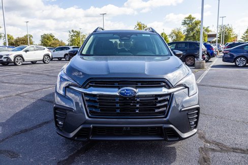 New 2025 Subaru Ascent Limited image 3