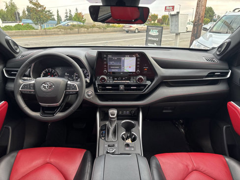 Used 2022 Toyota Highlander XSE image 32
