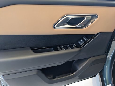 New 2026 Land Rover Range Rover Velar Autobiography image 7