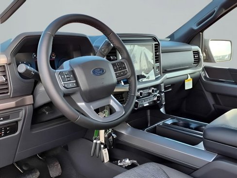 New 2025 Ford F150 XLT w/ Equipment Group 301A Standard image 16