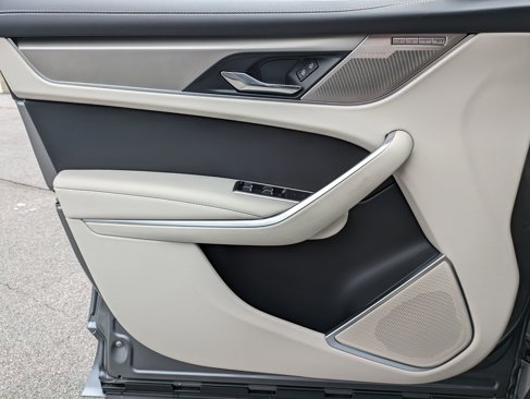 New 2026 Jaguar F-PACE R-Dynamic S image 19