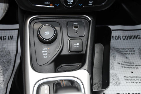 Used 2020 Jeep Compass Latitude w/ Popular Equipment Group image 38