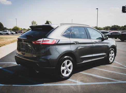 Used 2020 Ford Edge SE image 31