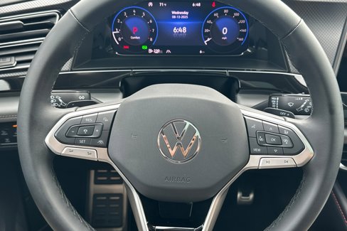 New 2025 Volkswagen Atlas Peak Edition SE image 22