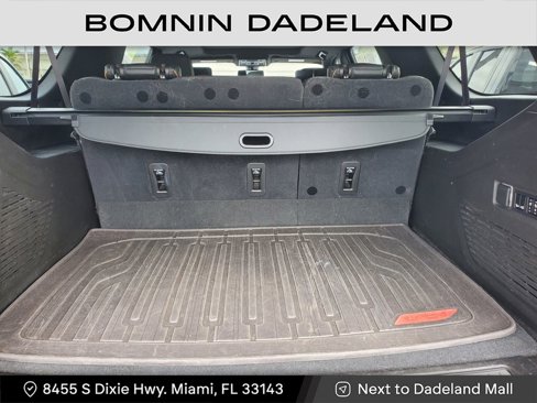 Used 2021 GMC Yukon XL AT4 w/ AT4 Premium Package image 8