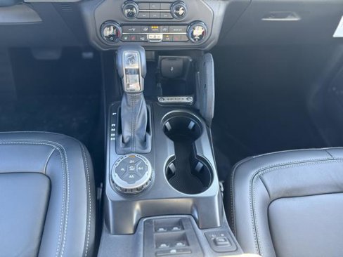 New 2025 Ford Bronco Outer Banks image 19