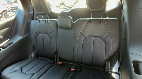 New 2026 Chrysler Pacifica Select image 22