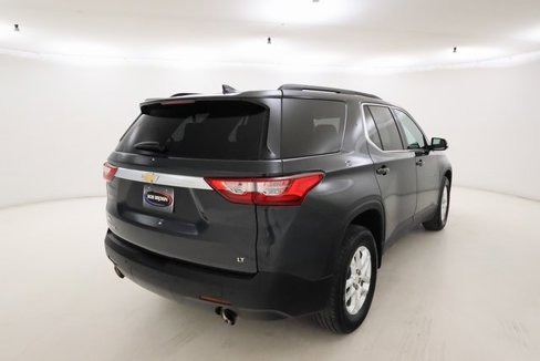 Used 2019 Chevrolet Traverse LT image 3