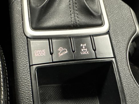 Used 2018 Kia Sportage LX image 9