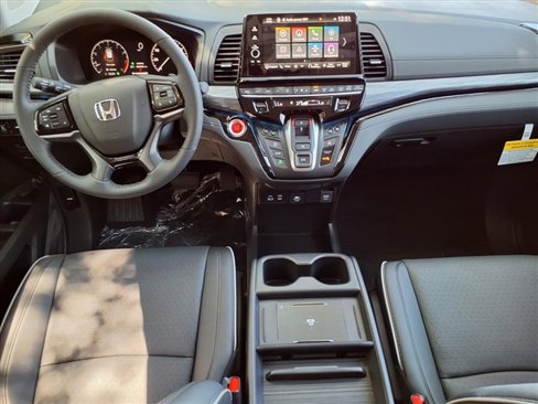 New 2026 Honda Odyssey Elite image 3