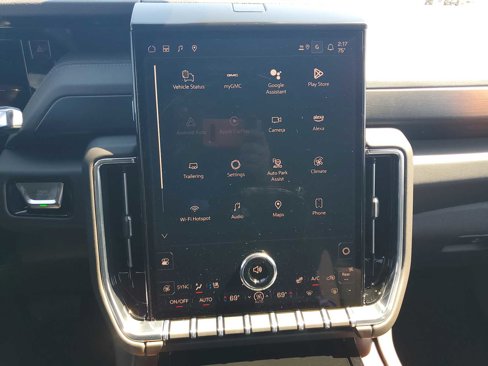 New 2025 GMC Yukon Denali w/ Denali Reserve Package image 36
