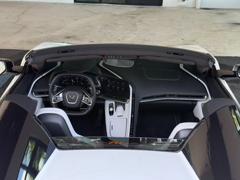 Used 2023 Chevrolet Corvette Stingray Preferred Conv w/ Z51 Performance Package image 38