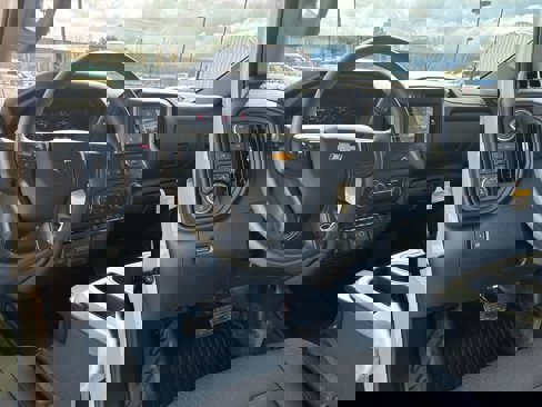 New 2025 Chevrolet Silverado 3500 W/T image 21