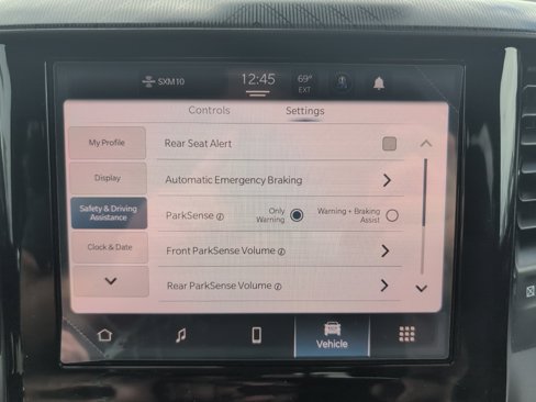 New 2025 RAM 1500 4x4 Crew Cab image 44