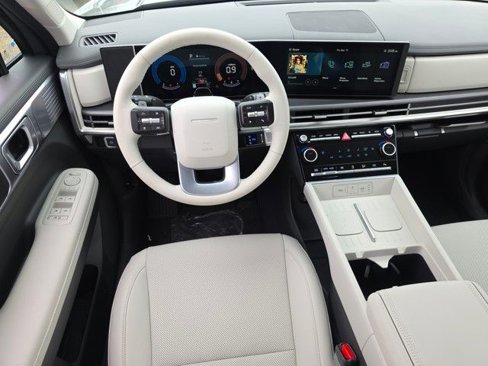 Certified 2025 Hyundai Santa Fe SEL image 3