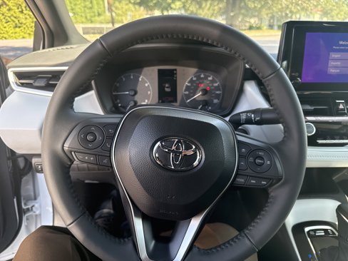 New 2025 Toyota Corolla SE image 16