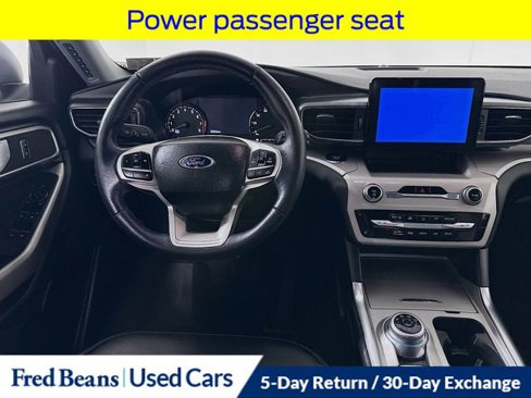 Certified 2023 Ford Explorer XLT w/ Equipment Group 202A image 30