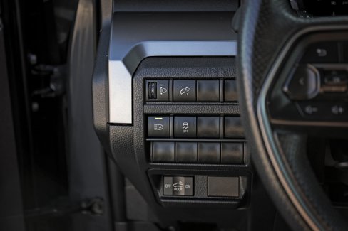 Used 2024 Toyota Tacoma TRD Off-Road image 15