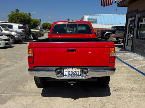 Used 2004 Toyota Tacoma PreRunner image 9