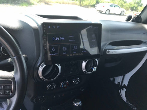 Used 2014 Jeep Wrangler Unlimited Sahara w/ Connectivity Group image 37