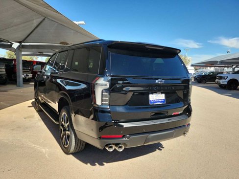 New 2026 Chevrolet Suburban RST image 4