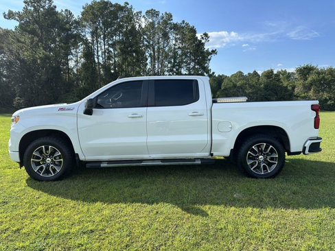 Used 2022 Chevrolet Silverado 1500 RST w/ Z71 Off-Road Package image 8