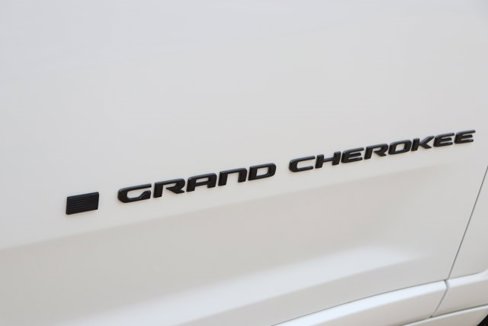 New 2025 Jeep Grand Cherokee L Summit image 10