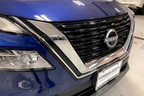 Used 2023 Nissan Rogue SV image 30
